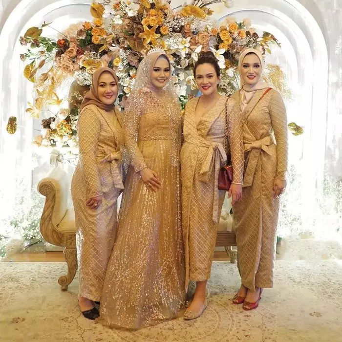 seleb jadi bridesmaid saat hamil © instagram seleb jadi bridesmaid saat hamil © instagram