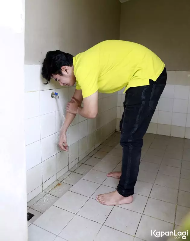 Potret Mahdy Reza di lokasi syuting © Kapanlagi.com Potret Mahdy Reza di lokasi syuting © Kapanlagi.com