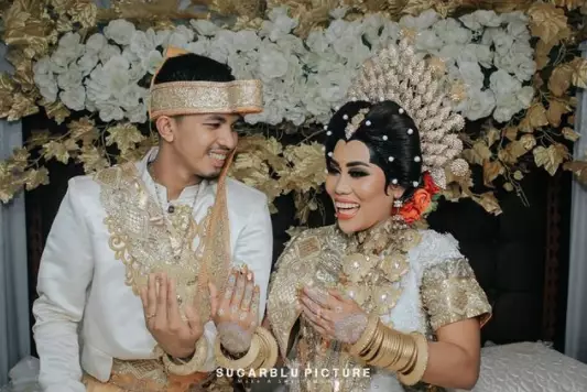 pedangdut wanita saat menikah © 2021 brilio.net pedangdut wanita saat menikah © 2021 brilio.net