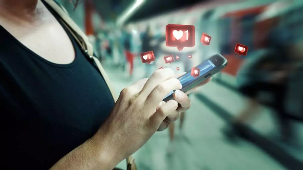 Instagram engagement © 2021 brilio.net