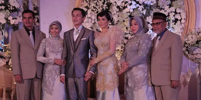 seleb ini nikah dengan mahar mata uang asing dari berbagai sumber