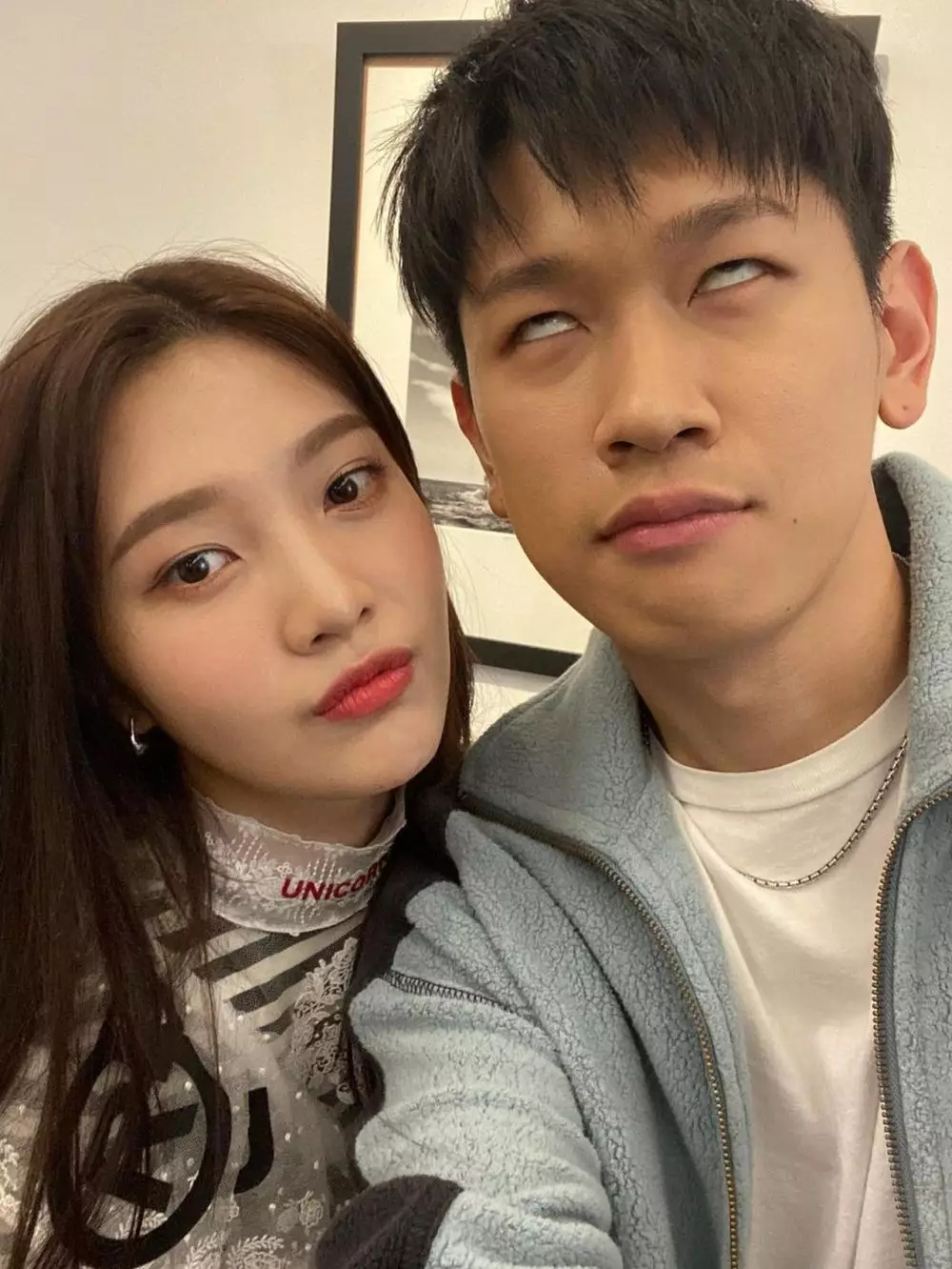 potret kebersamaan Joy Red Velvet & Crush Instagram/@_imyour_joy