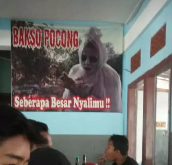 nama warung temanya serem banget © 2021 twitter.com