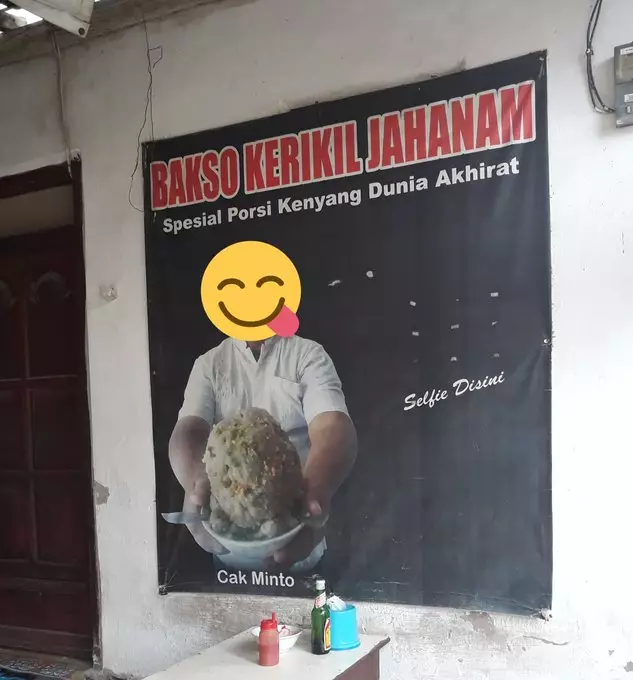 nama warung temanya serem banget © 2021 twitter.com