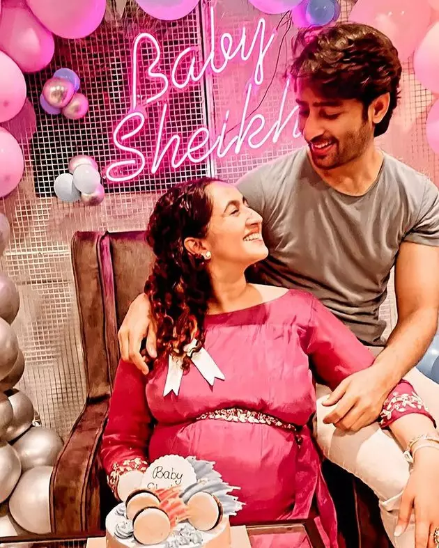 potret baby shower istri Shaheer Sheikh © Instagram/@mushtaqshiekh