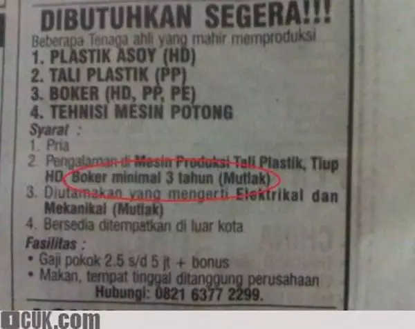 spanduk lowongan pekerjaan absurd banget © 2021 1cak.com