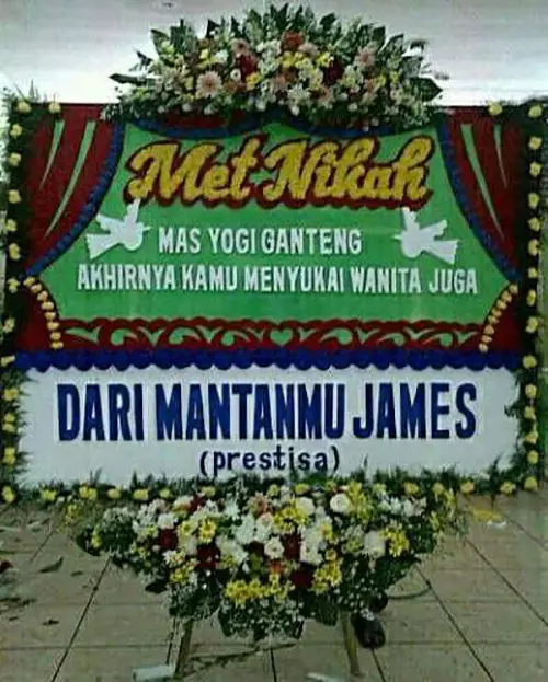 tulisan karangan bunga absurd banget © 2021 1cak.com