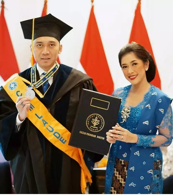 Momen wisuda Edhie Baskoro Yudhoyono Instagram Momen wisuda Edhie Baskoro Yudhoyono Instagram