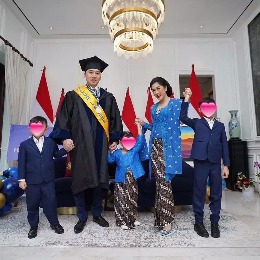 Momen wisuda Edhie Baskoro Yudhoyono Instagram Momen wisuda Edhie Baskoro Yudhoyono Instagram