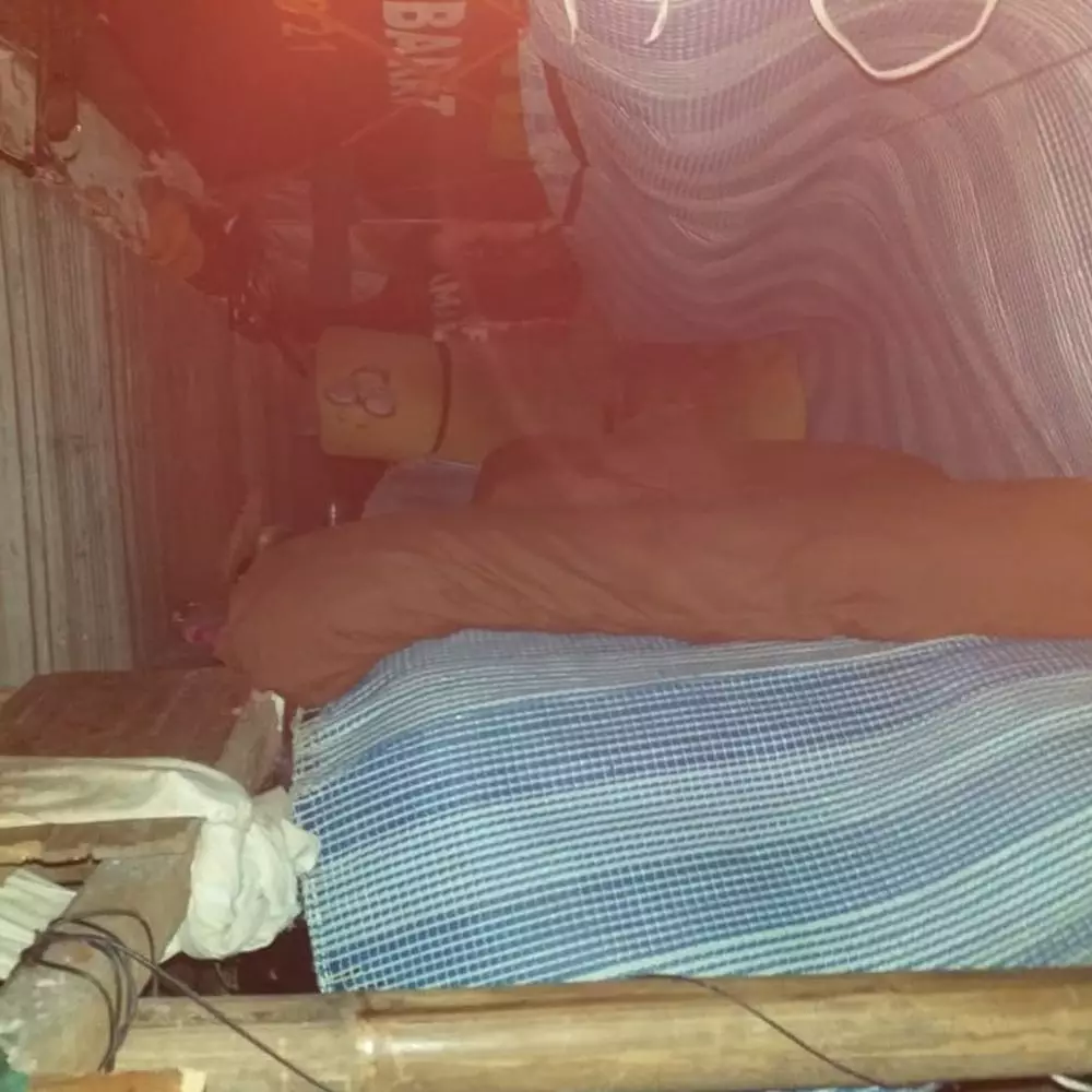 Viral penemuan 'kamar' di saluran drainase kota Bandung Instagram Viral penemuan 'kamar' di saluran drainase kota Bandung Instagram