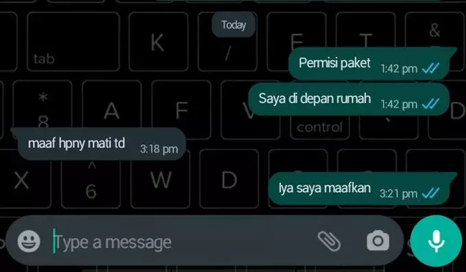 chat malah dicuekin sama kurir © 2021 twitter.com
