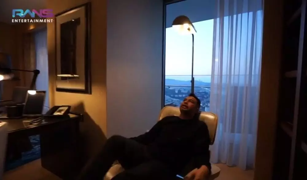 Potret kamar hotel Raffi Ahmad Youtube/@ransentertainment Potret kamar hotel Raffi Ahmad Youtube/@ransentertainment