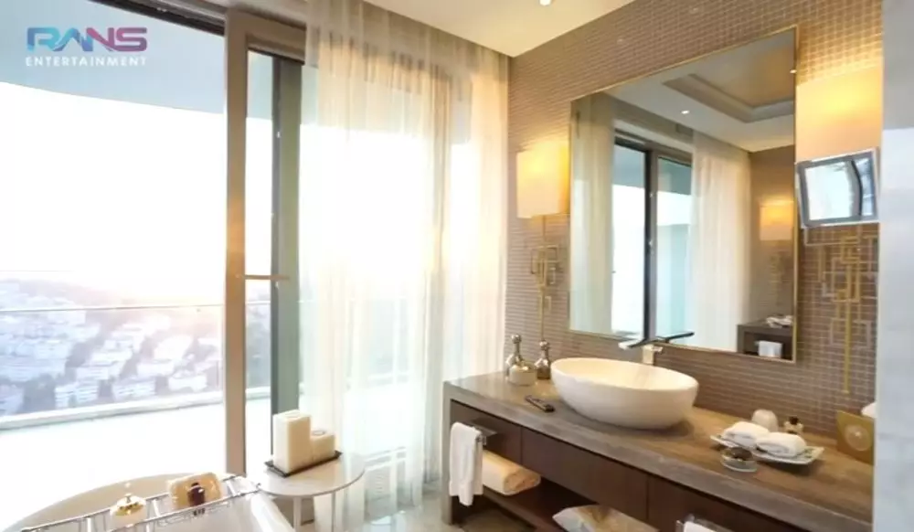 Potret kamar hotel Raffi Ahmad Youtube/@ransentertainment Potret kamar hotel Raffi Ahmad Youtube/@ransentertainment