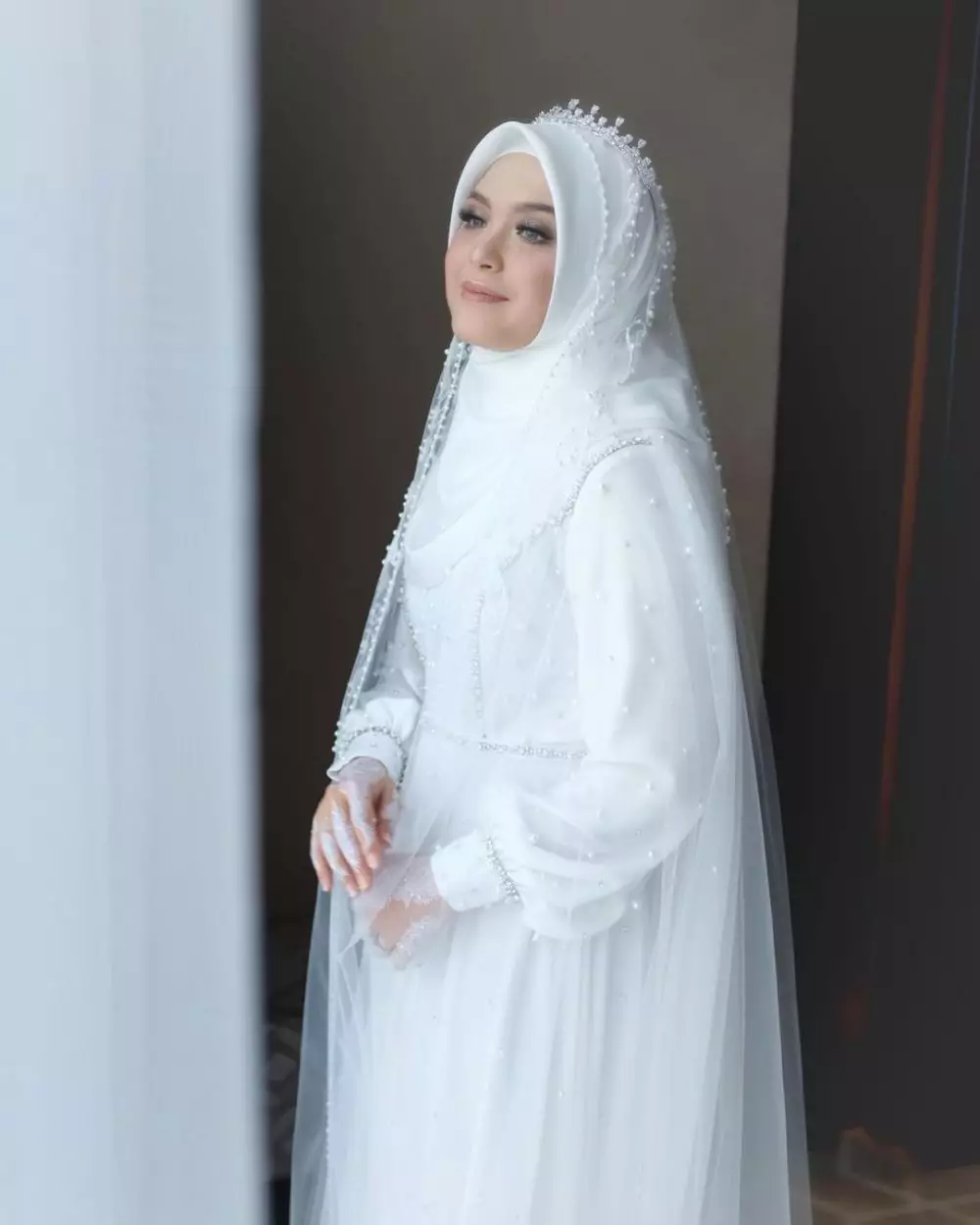 seleb pakai busana renzi lazuardi saat menikah © instagram seleb pakai busana renzi lazuardi saat menikah © instagram