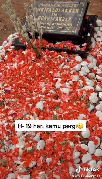 wanita ini ditinggal pasangan H-19 pernikahan © TikTok/@whiskyluckycat