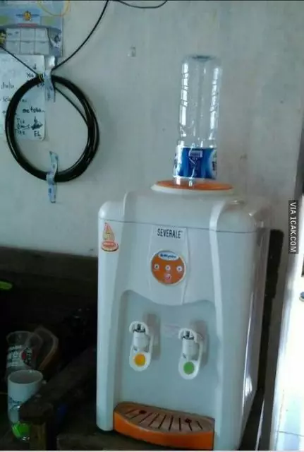cara orang manfaatin dispenser lucu © 2021 1cak.com