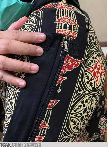 model baju konsepnya nyeleneh banget © 2021 1cak.com