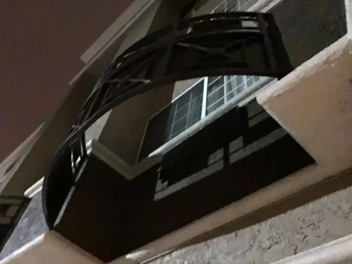 salah bikin balkon di rumah jadi nyeleneh © 2021 1cak.com salah bikin balkon di rumah jadi nyeleneh © 2021 1cak.com