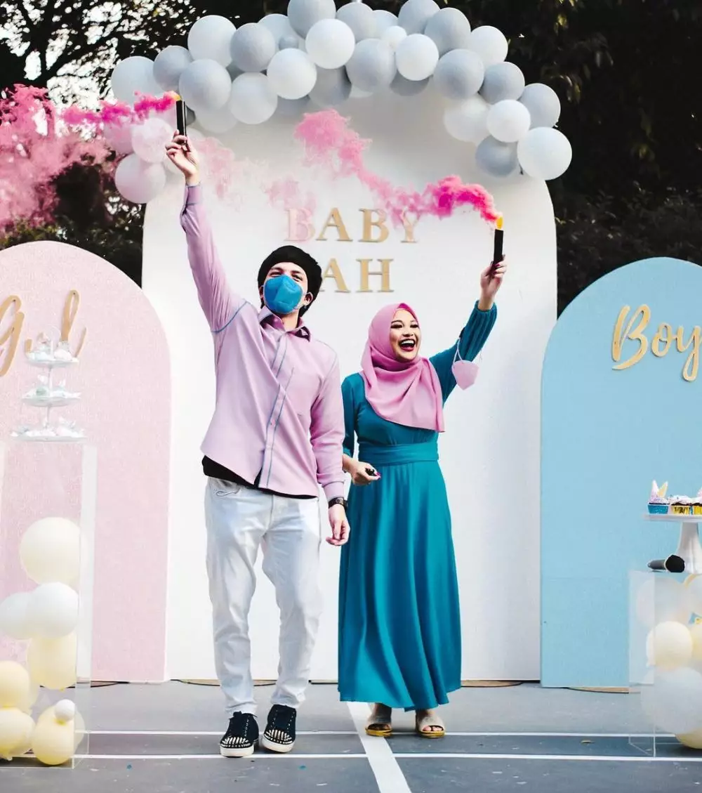 Momen manis gender reveal Aurel Hermansyah  Instagram © 2021 brilio.net
