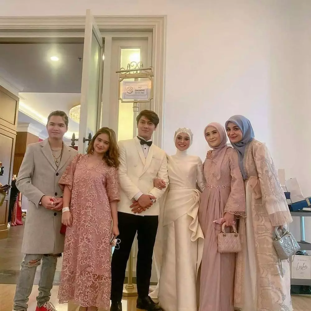 Momen tasyakuran pernikahan Lesty Kejora Instagram © 2021 brilio.net