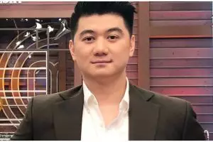 Biar tak mudah hancur, ikuti 7 trik Chef Arnold masak ikan kakap merah