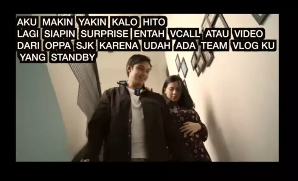 Momen Feli vc dengan Song Joong-ki © 2021 brilio.net Momen Feli vc dengan Song Joong-ki © 2021 brilio.net