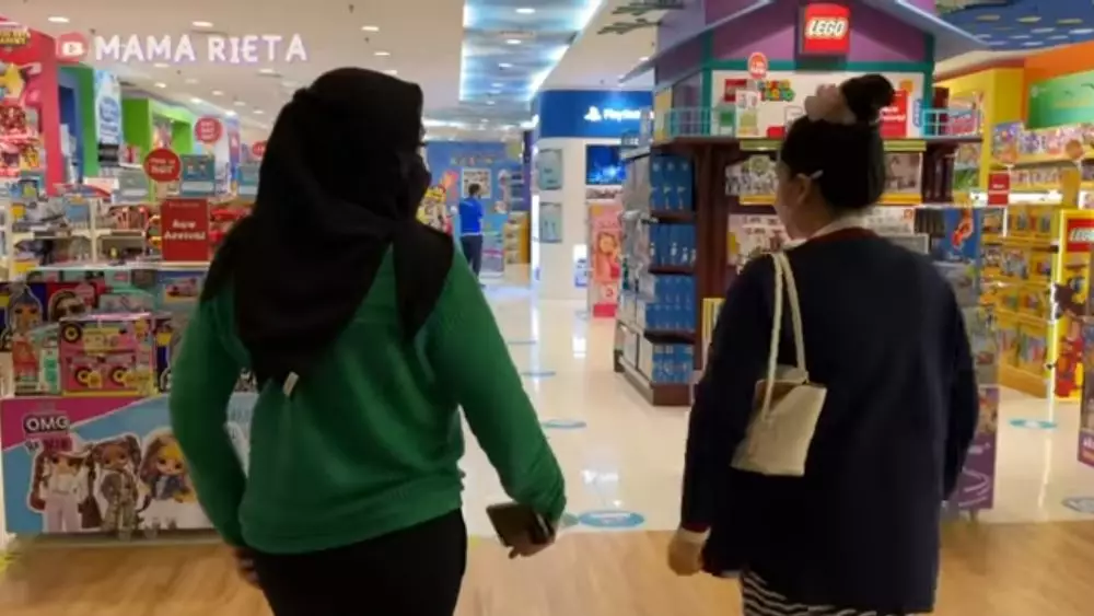 Nagita borong baju bayi © 2021 brilio.net