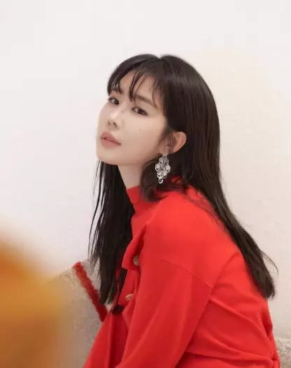 wanita ini dikabarkan pernah dekat dengan Lee Min-ho dari berbagai sumber