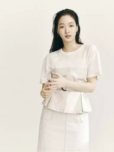 wanita ini dikabarkan pernah dekat dengan Lee Min-ho dari berbagai sumber