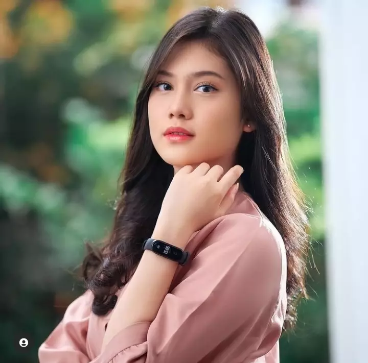 Member JKT48 terkena skandal saat masih aktif Berbagai sumber 