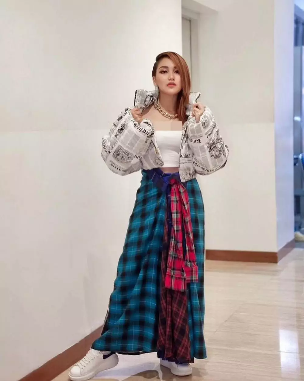 Ayu Ting Ting datangi Polda Metro Jaya © Instagram