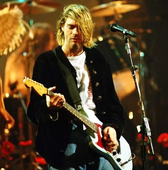 Dul Jaelani disebut mirip Kurt Cobain © berbagai sumber