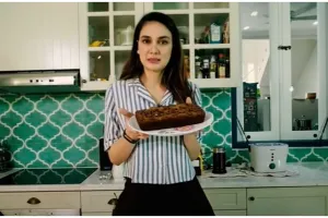 Intip resep banana bread ala Luna Maya, simpel dan menyehatkan
