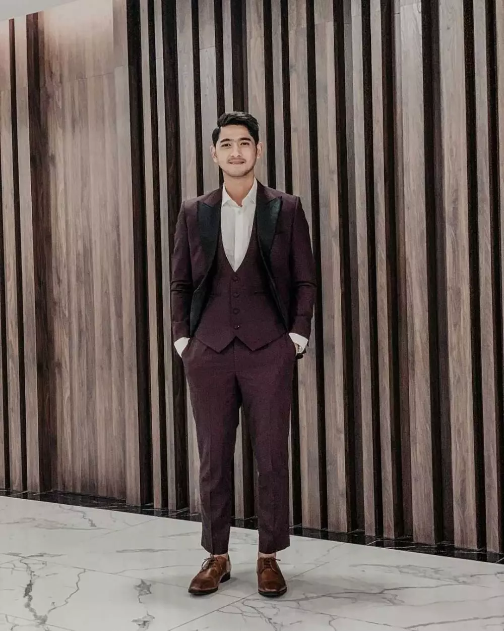 Cerita perjalanan Karier Arya Saloka dari berbagai sumber