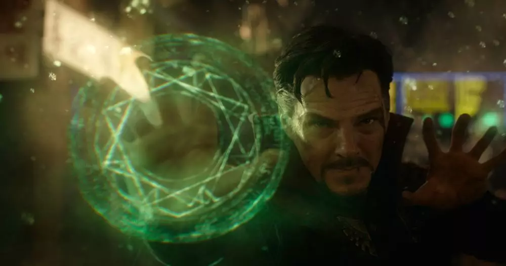 7 Potret Benedict Cumberbatch dalam film Marvel berbagai sumber 7 Potret Benedict Cumberbatch dalam film Marvel berbagai sumber