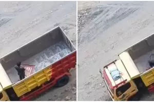Video pria salat di atas truk tambang ini tuai pujian