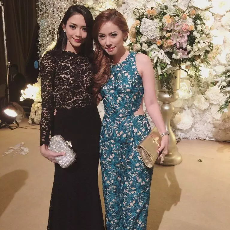 gaya kondangan Ririn Dwi Ariyanti Instagram/@ririndwiariyanti gaya kondangan Ririn Dwi Ariyanti Instagram/@ririndwiariyanti