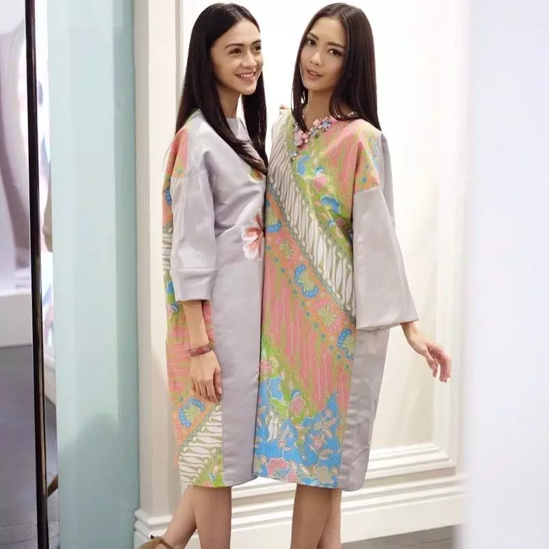 gaya kondangan Ririn Dwi Ariyanti Instagram/@ririndwiariyanti gaya kondangan Ririn Dwi Ariyanti Instagram/@ririndwiariyanti