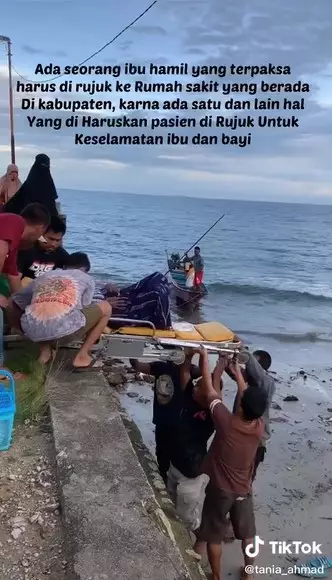 Perjuangan bidan bantu melahirkan di tengah laut © TikTok/@tania_ahmad