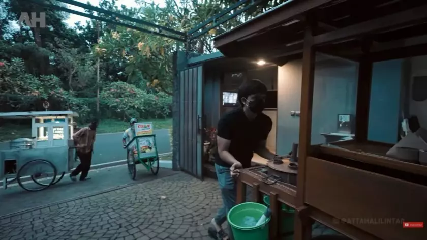 Momen Aurel ngidam jajanan YouTube/AH