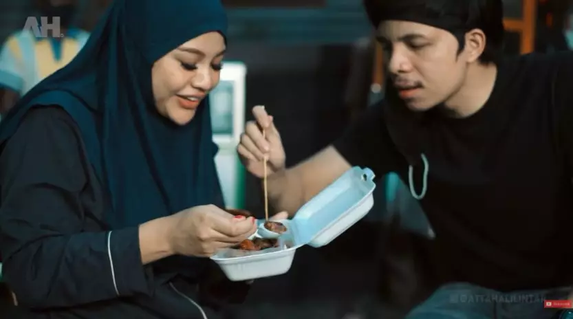 Momen Aurel ngidam jajanan YouTube/AH