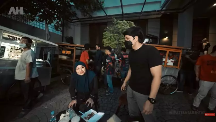 Momen Aurel ngidam jajanan YouTube/AH