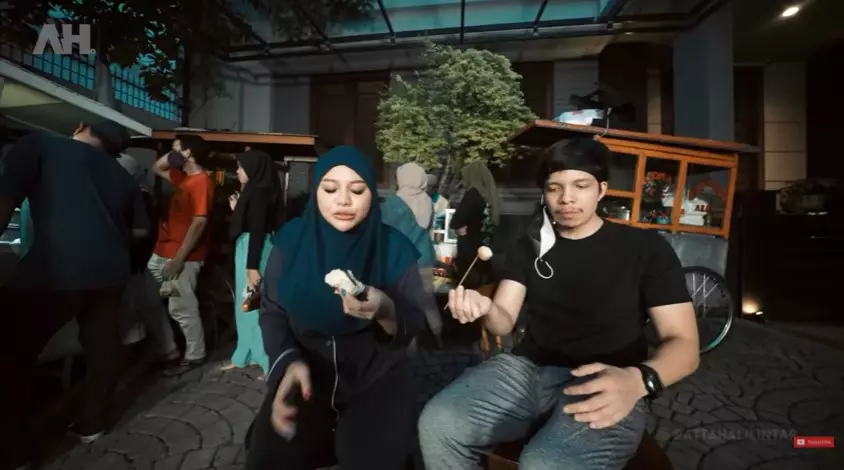 Momen Aurel ngidam jajanan YouTube/AH