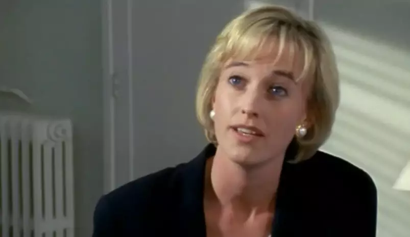 Aktris yang memerankan tokoh Putri Diana dari berbagai sumber