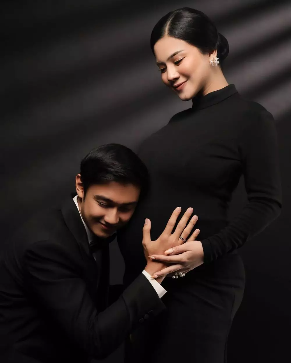 Pemotretan maternity Felicya Angelista © 2021 brilio.net