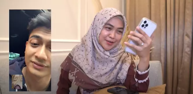 Ria Ricis memilih Teuku Ryan © 2021 brilio.net Ria Ricis memilih Teuku Ryan © 2021 brilio.net