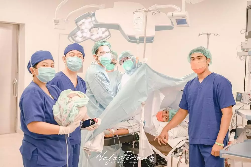 momen persalinan chelzea verhoeven © berbagai sumber