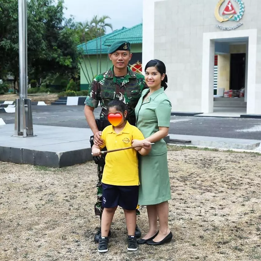 seleb cantik jatuh hati pesona tentara © instagram