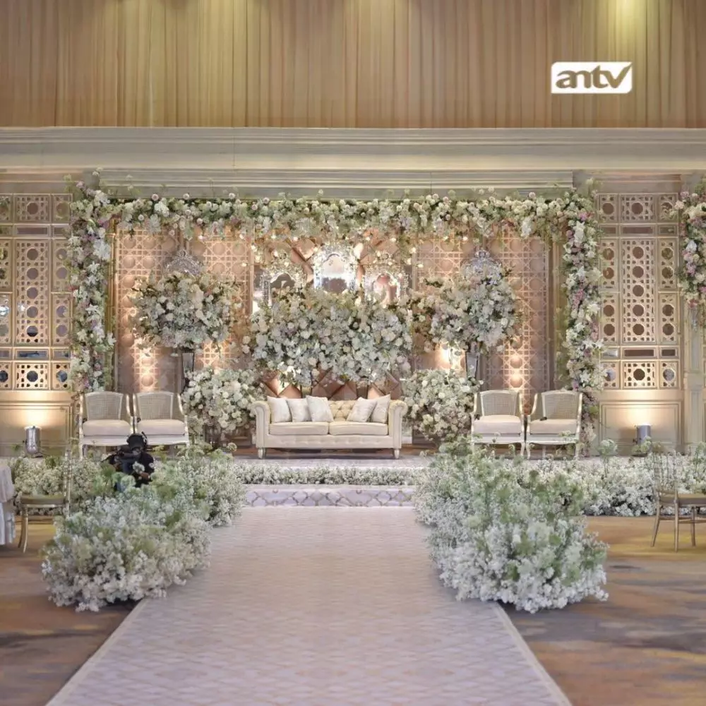 dekorasi malam ngunduh mantu lesty dan billar © instagram dekorasi malam ngunduh mantu lesty dan billar © instagram