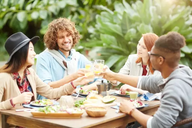 Kata-kata tentang reuni lucu © berbagai sumber